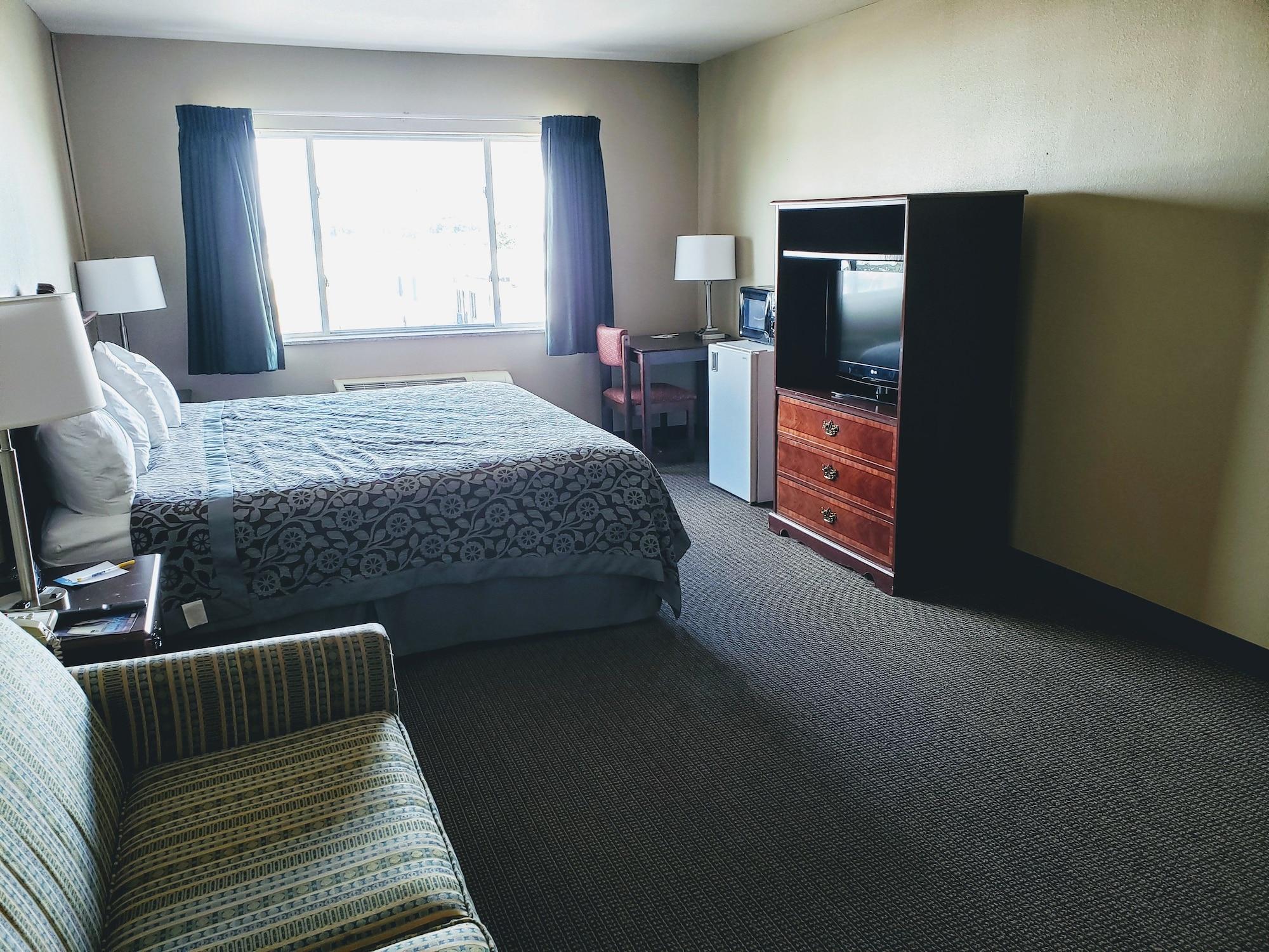 Days Inn & Suites By Wyndham Of Morris Екстериор снимка